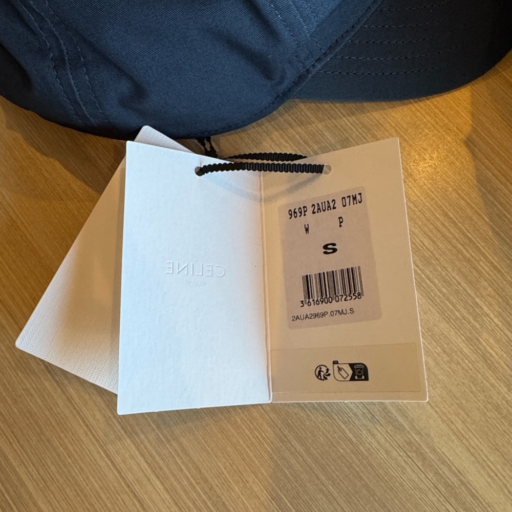 CELINE Baseball Cap - Picture 6 of 7